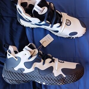 Adidas Hardin Vol 6 size 14 navy blue/white
